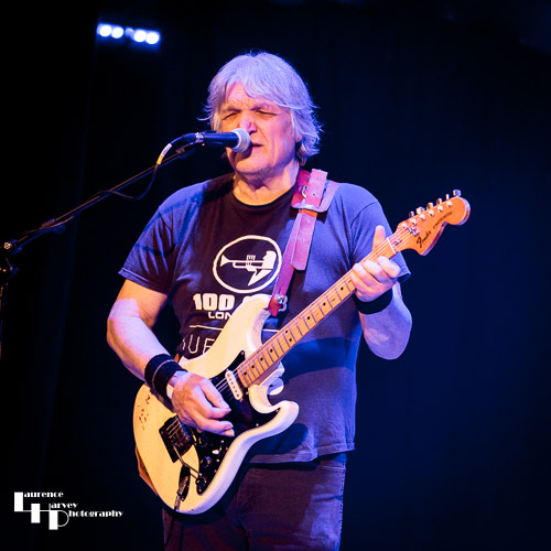 Ryk Mead on guitar & vocals