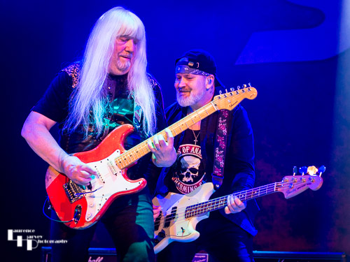 Andy Scott on guitar & Lee Small on bass