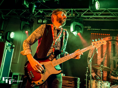 Tom Kilner Band: bassist