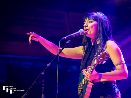 Grace Bond on vocals & mandolin