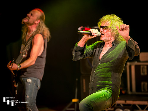 Darren Wharton on vocals & Nigel Clutterbuck on bass