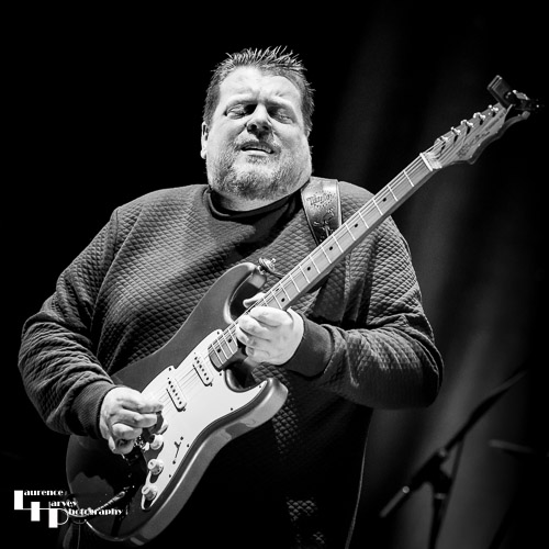 Danny Bryant on guitar & vocals