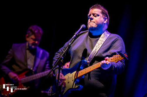 Danny Bryant on guitar & vocals