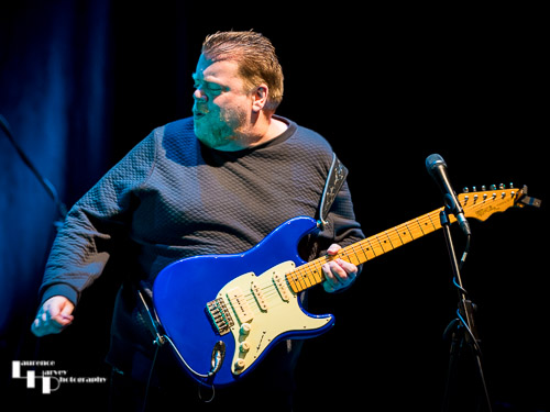 Danny Bryant on guitar & vocals