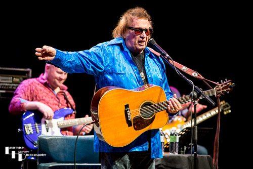 Don McLean on vocals & guitar