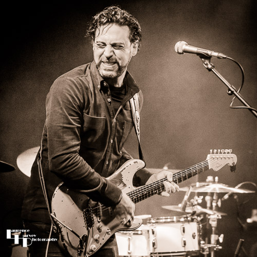 Dan Patlansky on vocals & guitar