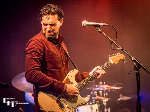 Dan Patlansky on vocals & guitar