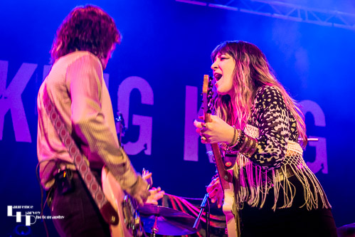 Lee-la Baum on vocals & guitar, Tom Shemer on guitar