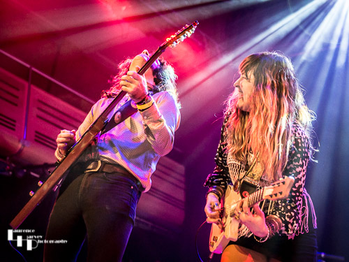 Lee-la Baum on vocals & guitar, Tom Shemer on guitar