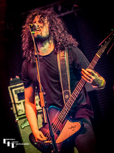Jordan Evans on bass