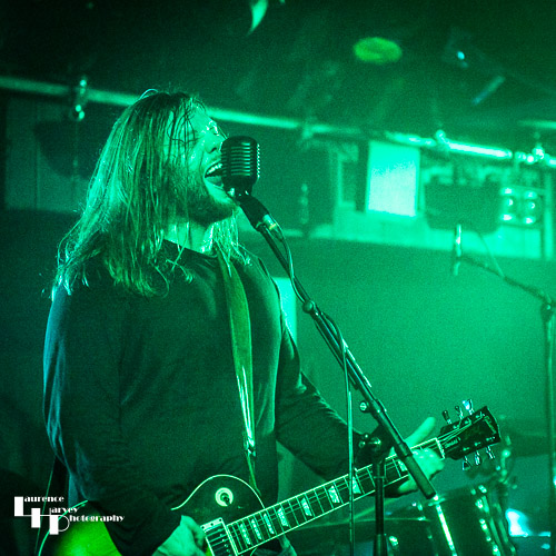 Tristan Thomas on vocals & guitar