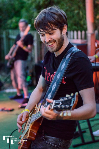 Stealer: Rob Holmes on guitar
Used for Gig promo poster