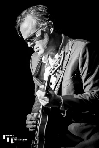 Joe Bonamassa on vocals & guitar