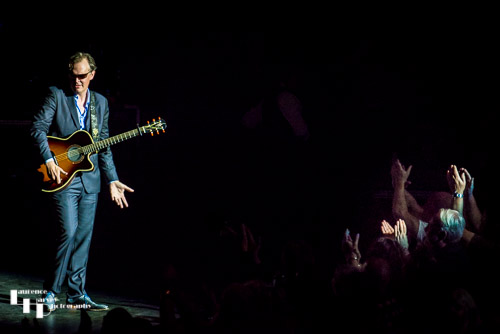 Joe Bonamassa on vocals & guitar