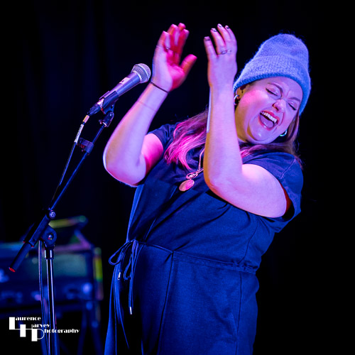 Jo Harman on vocals