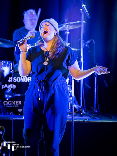Jo Harman on vocals