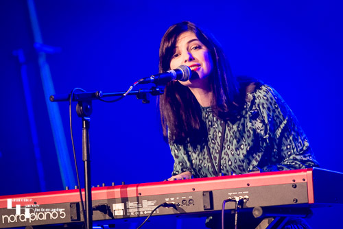Roxanne de Bastion on vocals & keys