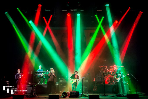 Steve Hackett & his band on stage at the Ipswich Regent Theatre