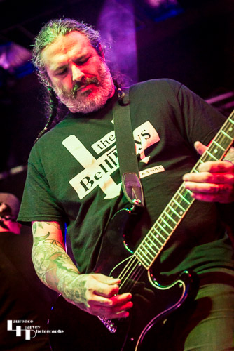 Mike Squires on guitar