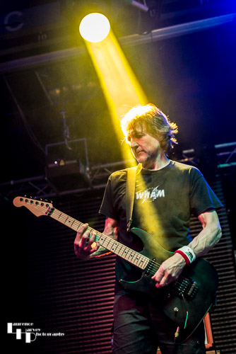 Klaus Eichstadt on guitar