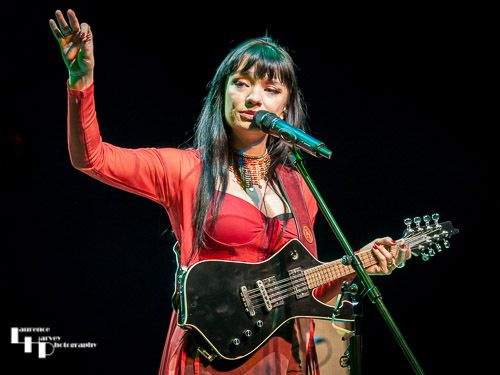 Grace Bond on mandolin & vocals