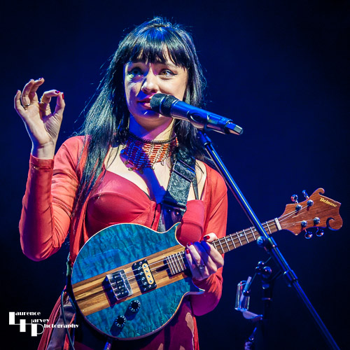 Grace Bond on mandolin & vocals