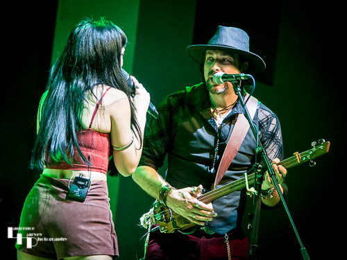 Grace Bond on vocals, Aaron Bond on cigar box guitar & vocals