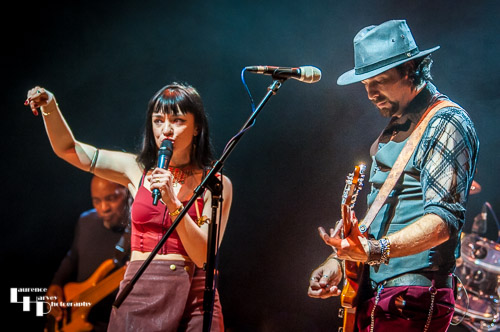 Grace Bond on vocals, Aaron Bond on guitar & vocals