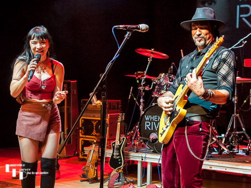 Grace Bond on vocals, Aaron Bond on guitar & vocals