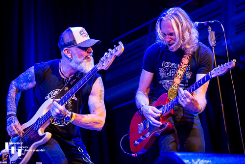 Andrew Elt on guitar & Johnny Griparic on bass