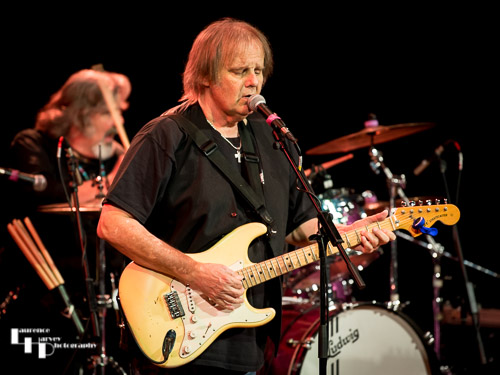Walter Trout on vocals & guitar
