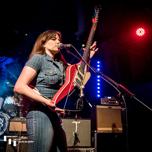 Arielle on vocals & guitar