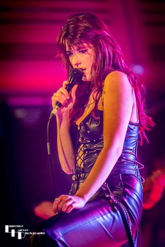 Bastette - Caroline Kenyon on vocals