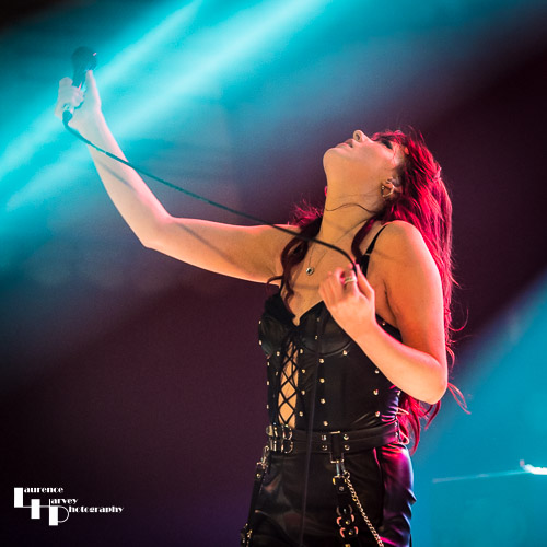 Bastette - Caroline Kenyon on vocals