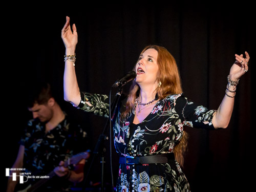 Lindsey Bonnick on vocals