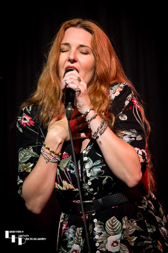 Lindsey Bonnick on vocals