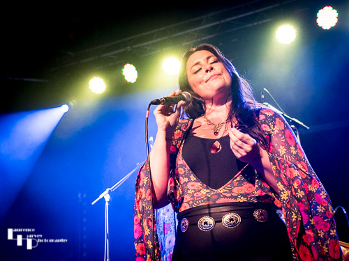 Caitlin Krisko on vocals