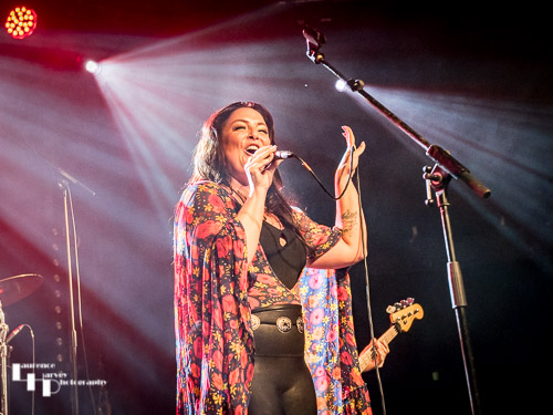 Caitlin Krisko on vocals