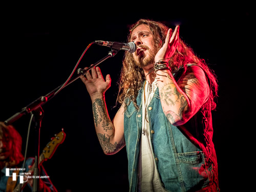 Chris Medhurst on vocals