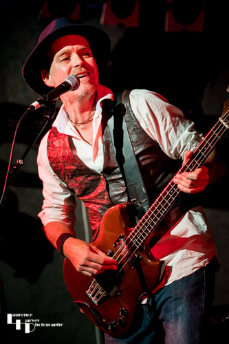 Rob Scholes on bass