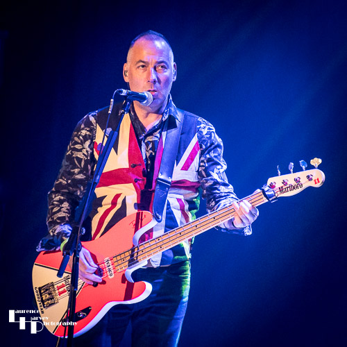 Dave Paveley on bass & vocals