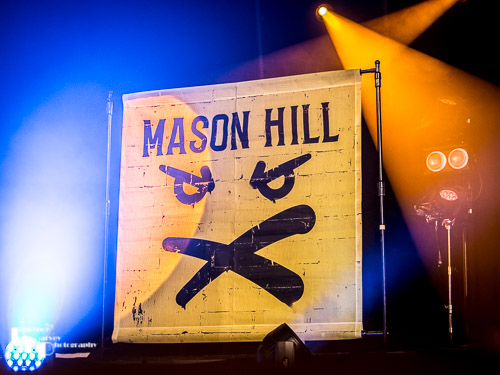 Mason Hill - stage banner