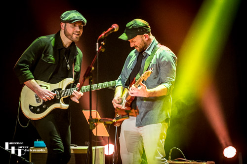 Mike Mayfield & Carter Arrington on guitars