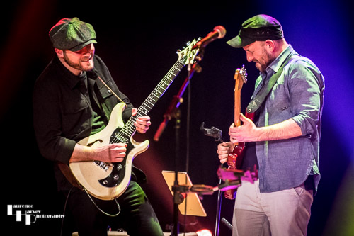 Mike Mayfield & Carter Arrington on guitars