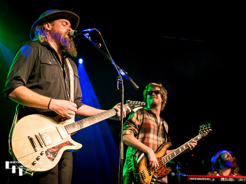 Robert Jon Burrison on vocals & guitar, Warren Murrel on bass