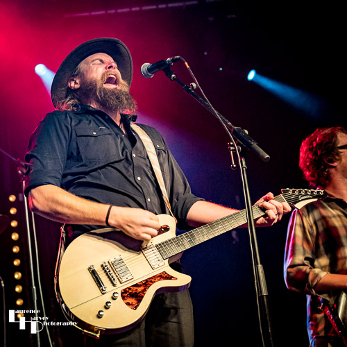 Robert Jon Burrison on vocals & guitar