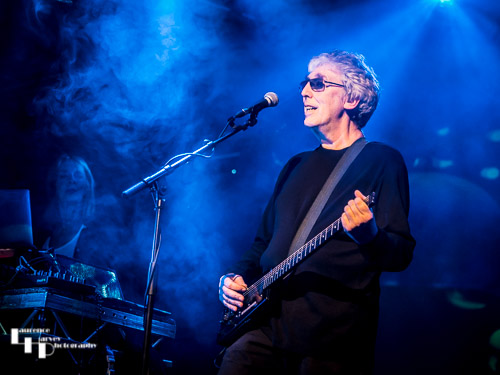 Steve Hillage on guitar & vocals