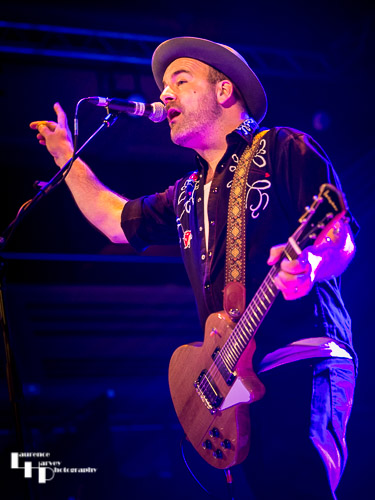 The Sinners - Neil Ivison on guitar & vocals