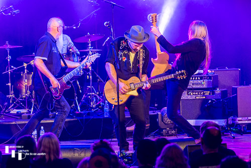 The Sinners on stage at The Apex