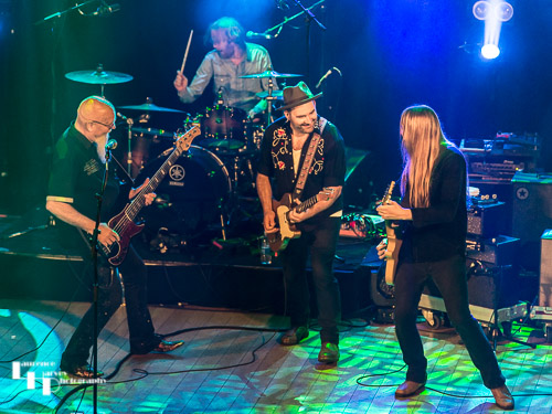 The Sinners on stage at The Apex